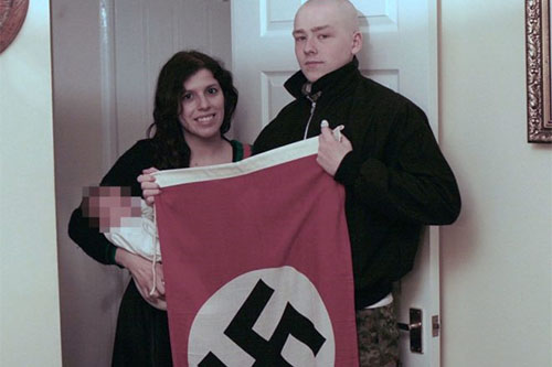 Condena de cinco y seis años de cárcel para una pareja que llamó a su hijo Adolf Hitler